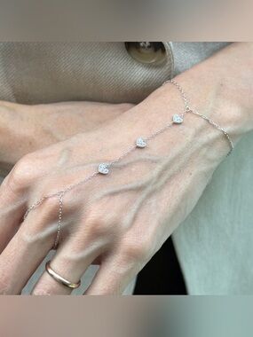 NEW! Delicate 925 Sterling Silver Heart Bracelet. Elegant Heart Chain A5-151